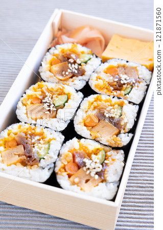 美味的壽司，厚卷 121871560