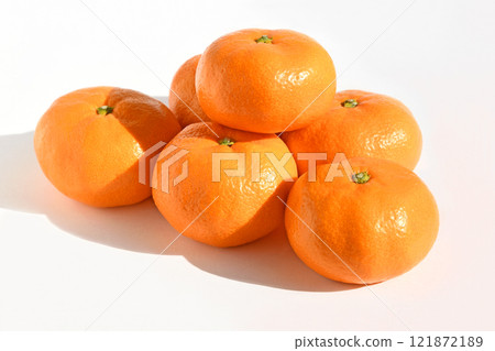 Mandarin oranges (Nishiura mandarin oranges, Aoshima) 121872189
