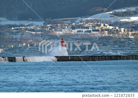 Otaru Port North Breakwater and Otaru Port North Secondary Breakwater Lighthouse when a high wave warning was issued Otaru Port North Breakwater and Otaru Port North Secondary Breakwater Lighthouse when a high wave warning was issued 121872835