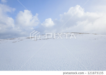 冬季鳥取沙丘的雪景 鳥取縣 鳥取沙丘 121873135