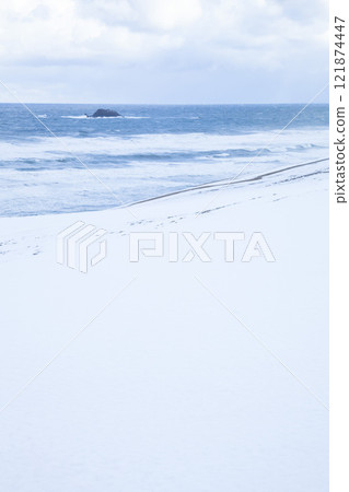 Snow scene of Tottori Sand Dunes in winter Tottori Prefecture Tottori Sand Dunes 121874447