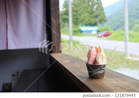 Gelato shop in the mountains 121879443