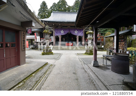 大岩山二關寺（富山縣上市町） 121880554