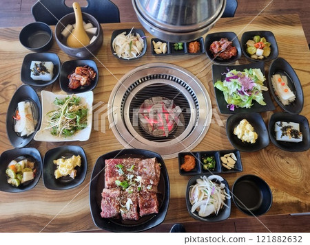 Korean BBQ. Seasoned beef ribs 121882632