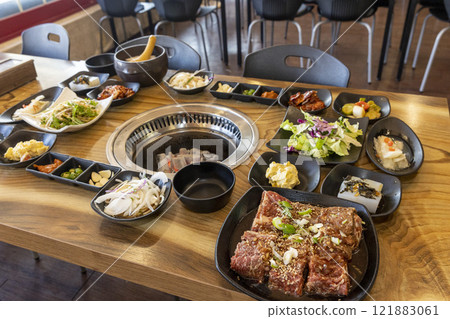Korean BBQ. Seasoned beef ribs 121883061