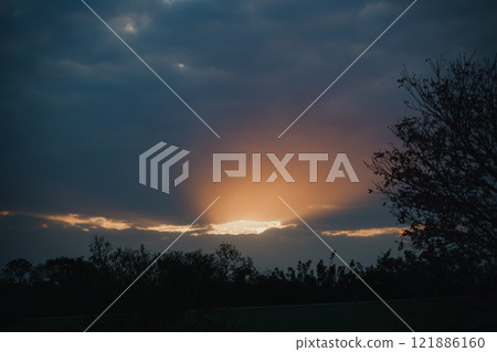 Film looking sun dawn Film looking sun dawn 121886160