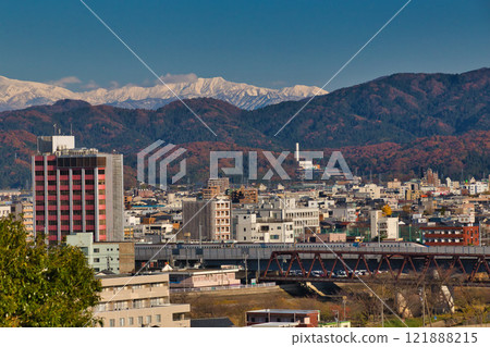 Autumn cityscape from Mt. Asuwayama Autumn cityscape from Mt. Asuwayama 121888215