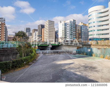 築地河填海後,城市規劃發生變化,在河床上開闢了空間【築地河公園多功能廣場】 築地河填海後,城市規劃發生變化,在河床上開闢了空間【築地河公園多功能廣場】 121888806
