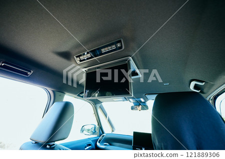 Minivan rear seat monitor Minivan rear seat monitor 121889306