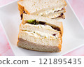 Whole wheat bread egg sandwich 121895435