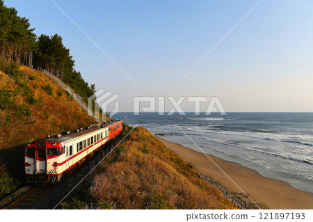 Kiha 40 series Hachinohe Line local train 121897193