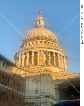 St. Paul's Cathedral, London, England St. Paul's Cathedral, London, England 121897303