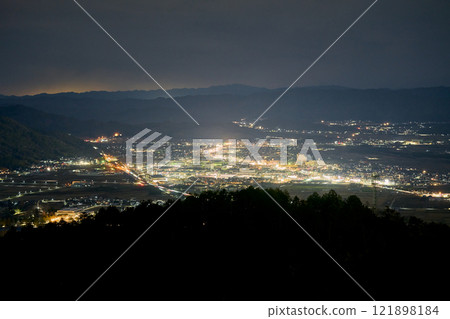 龜岡夜景 121898184