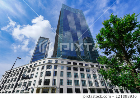 東京站丸之內車站大樓前的JP Tower/KITTE Marunouchi 121898936