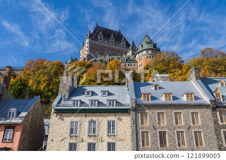 Quebec City Old Town in autumn season. Quebec City Old Town in autumn season. 121899005