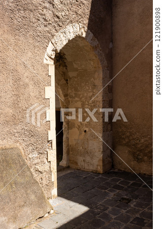 Details of architecture of Castello di MIlazzo, Sicily, Italy 121900898