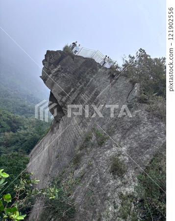 Nokogiriyama, a spectacular sight in Japan, the Great Buddha of Japan 121902556