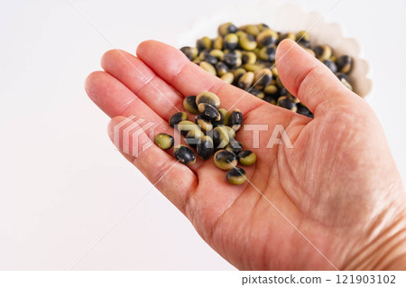 Kurakake beans from Nagano Prefecture 121903102