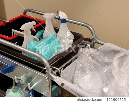 Cleaning tool 121904525