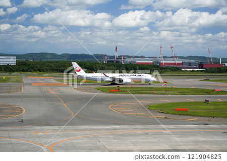New Chitose Airport: Planes waiting to take off 121904825