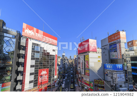 難波南三街沿線的大阪電器街（大阪府大阪市中央區、浪速區） 121904982