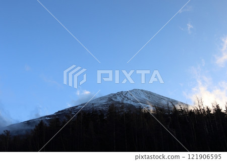 Mt. Fuji on New Year's Day Mt. Fuji on New Year's Day 121906595