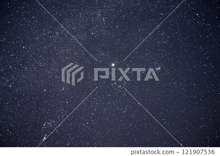 Starry sky seen from Mt.Fuji 121907536