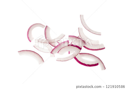 Red Onion Cuts Isolated, Chopped Purple Onion Pile, Raw Purple Onion Pieces, Fresh Purple Bulb Cuts 121910586