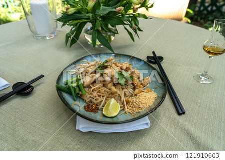noodles, chicken, food 121910603