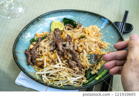 noodles, rice, chicken 121910605