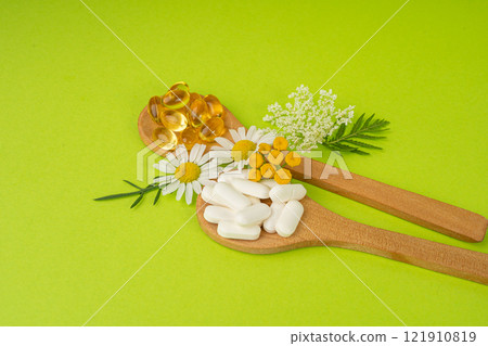 Herbal Pills, Nature Medicine Supplements, Plant Capsules, Vitamin Mineral Medicine, Healthy Drugs, Herbal Pills, Nature Medicine Supplements, Plant Capsules, Vitamin Mineral Medicine, Healthy Drugs, 121910819