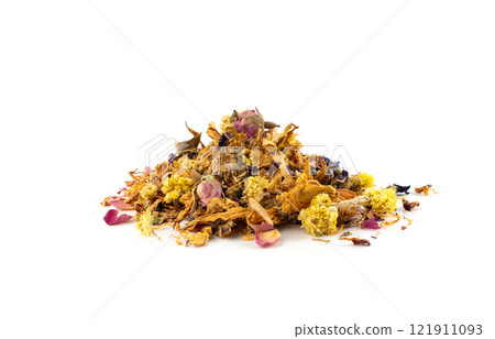 Dried edible flowers mix, Helichrysum arenarium, dwarf everlast, medical herb tea pile isolated 121911093