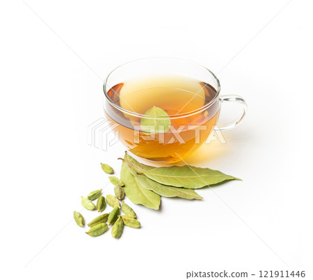 Bay Leaves Tea, Laurel Leaf Drink, Natural Spicy Bayleaf Infusion, Fragrant Beverage, Aromatic Spice 121911446