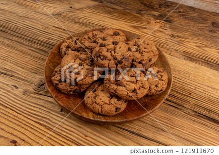 Chocolate chips cookies , American biscuits, cocoa confectionery cake, sweet morsels bakery 121911670