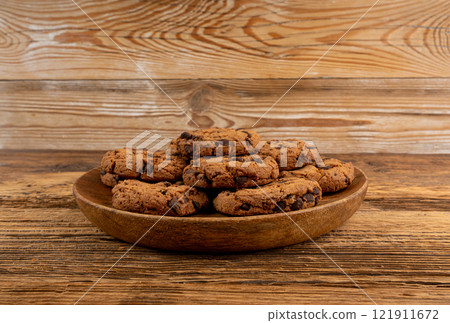 Chocolate chips cookies , American biscuits, cocoa confectionery cake, sweet morsels bakery 121911672