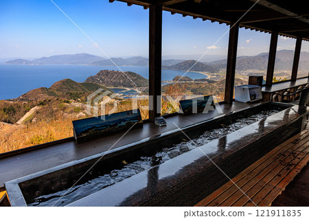 [Fukui Prefecture] Mikatagoko Rainbow Line "Footbath" 121911835