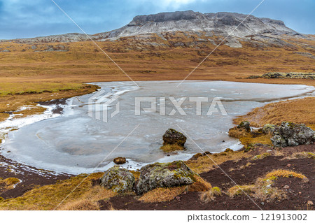 The landscape around the Ytri-Raudarmelskula volcano on the west of the island of Iceland The landscape around the Ytri-Raudarmelskula volcano on the west of the island of Iceland 121913002