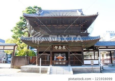 Sengakuji Temple, where the graves of the Ako Roshi are located, mountain gate, Takanawa, Minato-ku, Tokyo Sengakuji Temple, where the graves of the Ako Roshi are located, mountain gate, Takanawa, Minato-ku, Tokyo 121916099