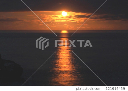 安靜的月圓之夜 121916439