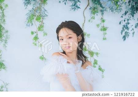 穿裙子的女人 121916722