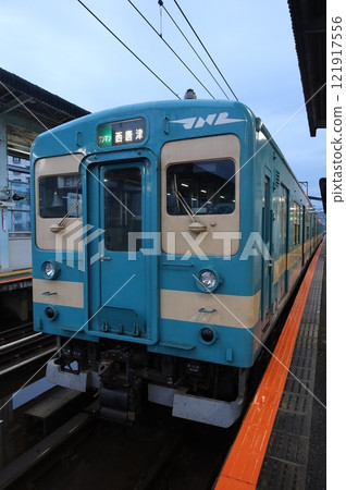 瀕危物種!帶有JNR標誌的103系列列車 瀕危物種!帶有JNR標誌的103系列列車 121917556