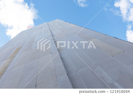 Building construction work 121918084