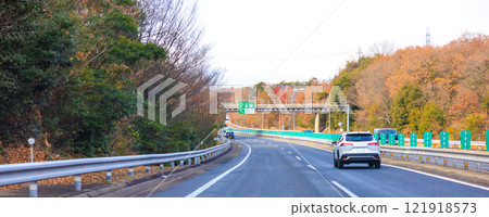 Chuo Expressway: Gifu Prefecture 121918573
