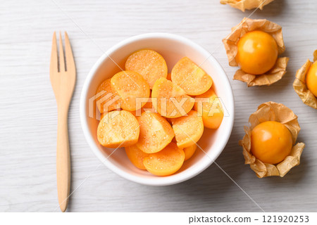 Fresh Cape gooseberry or Golden berry (Physalis peruviana)  121920253