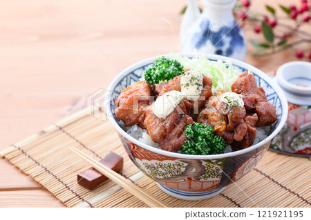 簡單多汁的炸雞碗 121921195