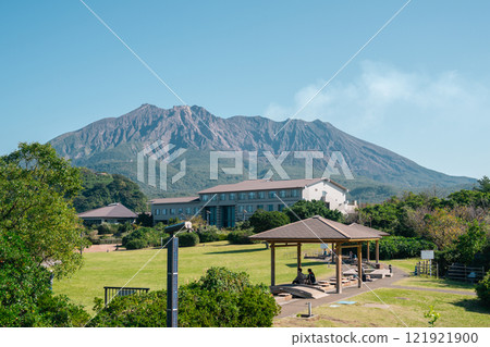 Sakurajima Yogan Nagisa Park Footbath in Kagoshima, Japan Sakurajima Yogan Nagisa Park Footbath in Kagoshima, Japan 121921900