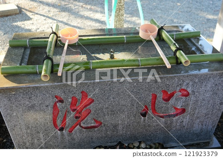A chozuya (purification fountain) installed at a shrine 121923379