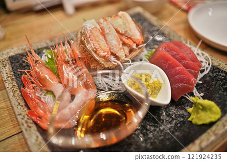 居酒屋海鮮拼盤 121924235