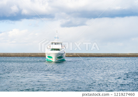 Tokushima Prefecture Naruto Strait Sightseeing Boat Wonder Naruto 121927460
