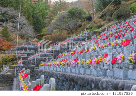 紫雲山地藏寺：為埼玉縣秩父郡水子/小鹿野町祭奠的地藏像 121927826